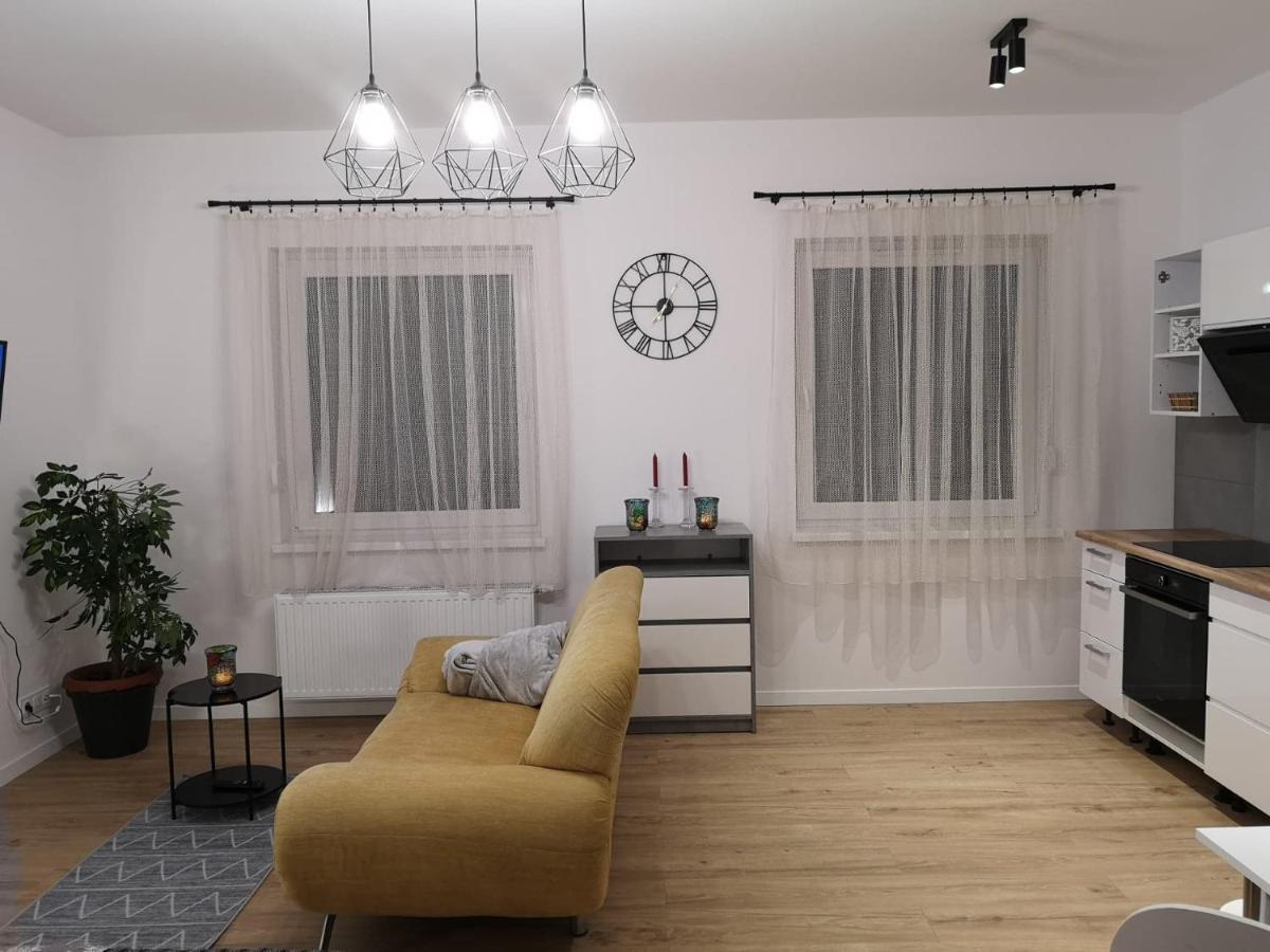Studio Jellow Еленя-Гура Экстерьер фото